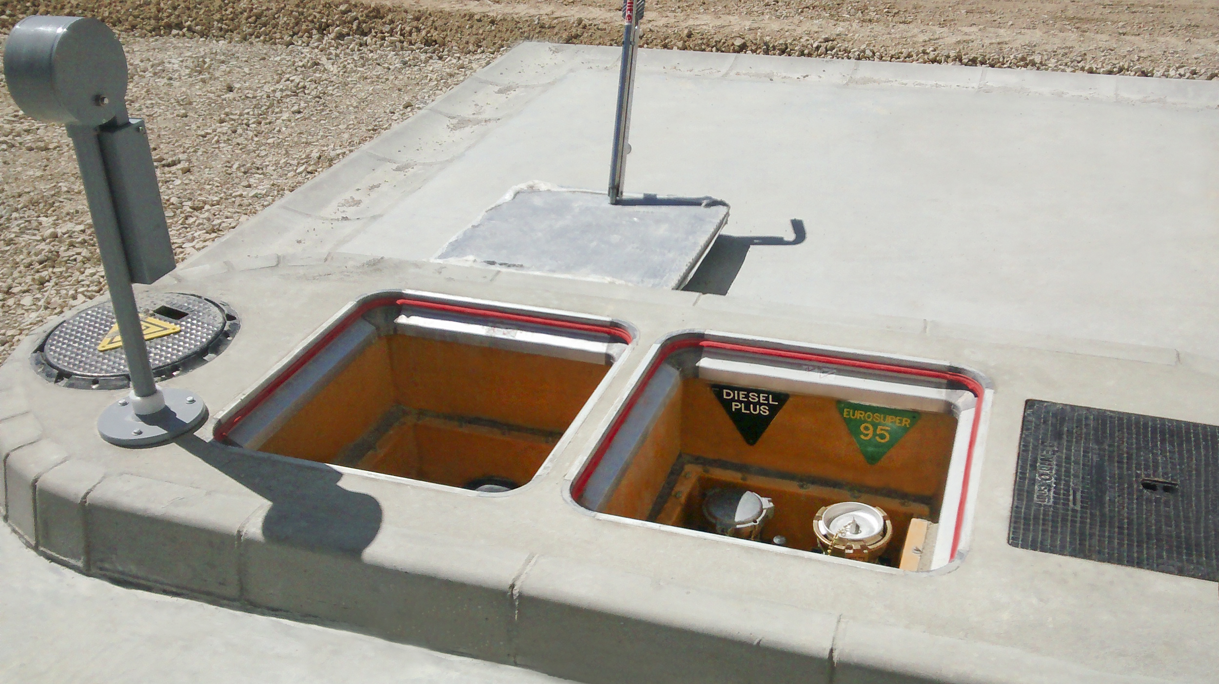 Fibrelite below ground remote fill sumps only require two pipe welds to install