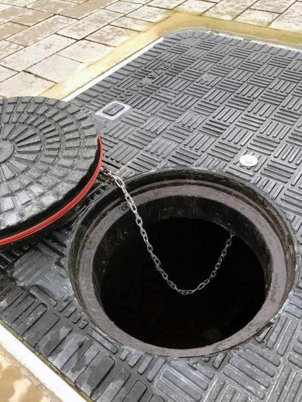 The Fibrelite cover that was installed can be easily removed by one person