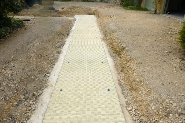 Fibrelite covers can be safely removed manually by two people